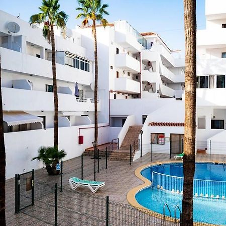 Las Americas Studio Арона Экстерьер фото
